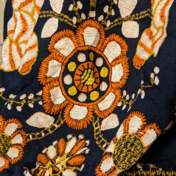 Off the shoulder crop top - Picture 2 of 3